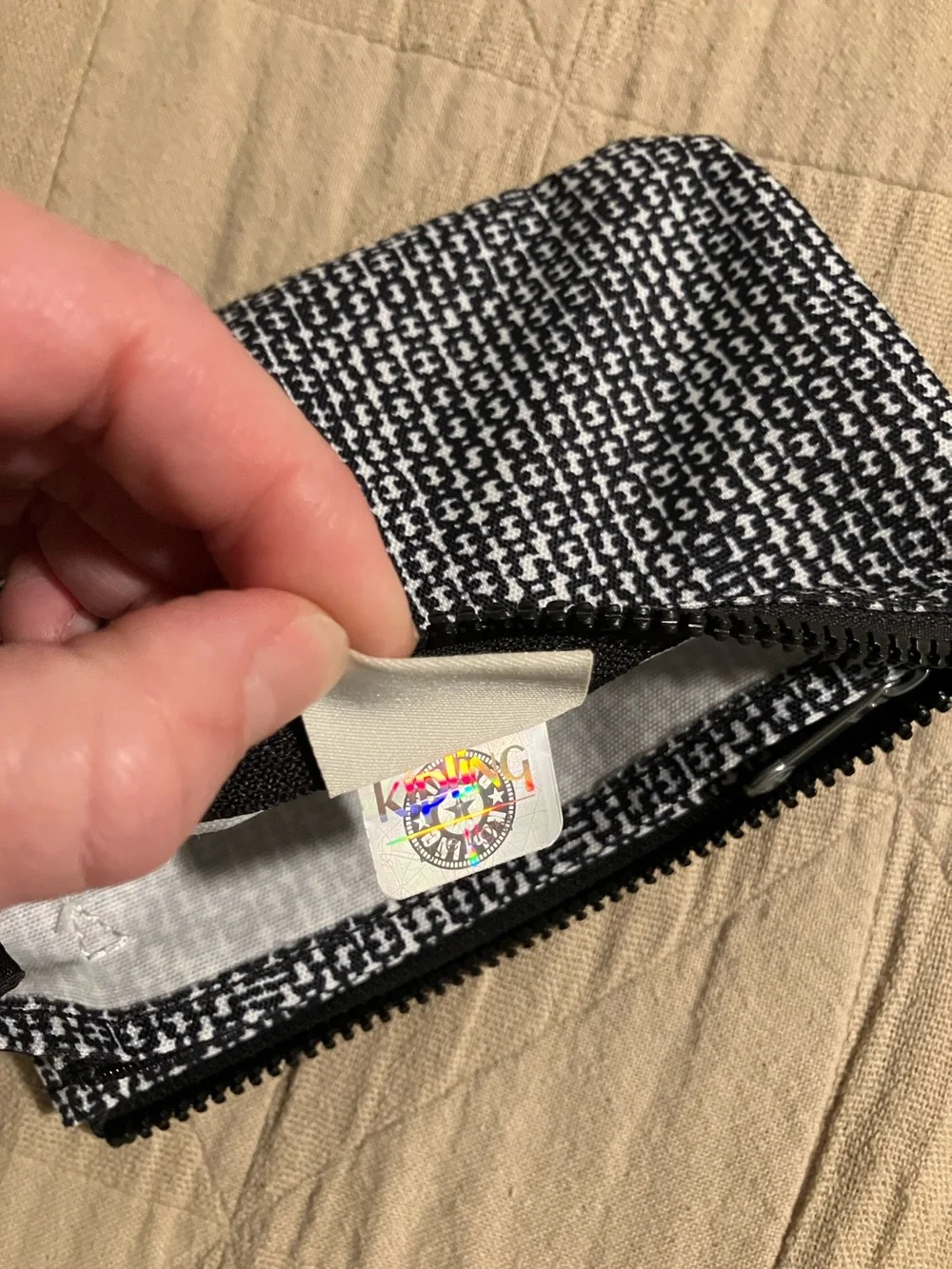 Kipling stylish pouch